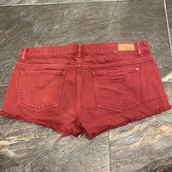 Garage, rusty red, booty shorts - Picture 4 of 10